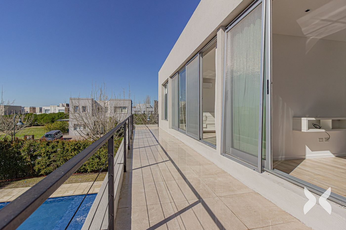 Terraza y balcón